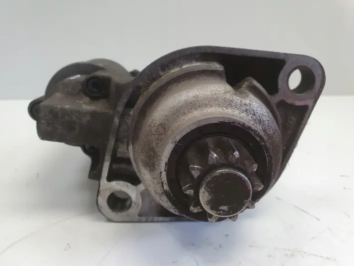 Audi A3 8L 1.8 T ROZRUSZNIK 0001121026 bosch