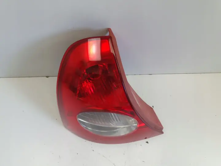 Renault Clio II lift 01-12r TYLNA LAMPA LEWA lewy tył kierowcy 820071413