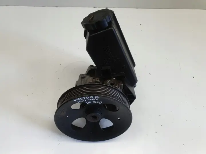 Opel Vectra B 2.0 16V POMPA WSPOMAGANIA 90495960