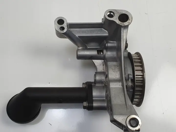 VW Caddy III 1.6 TDI POMPA OLEJU olejowa 03L115105C