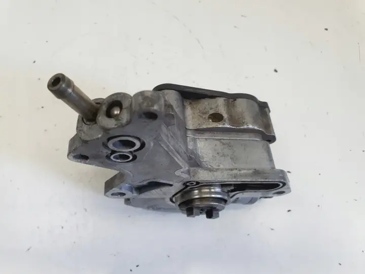 VW Passat B5 1.9 TDI POMPA VACUM wakum 038145209A