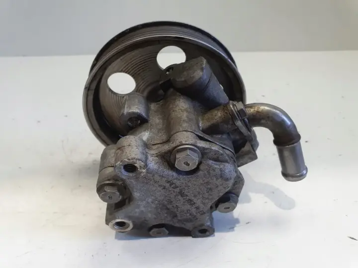 Audi A4 B6 2.0 20V POMPA WSPOMAGANIA 8E0145153H