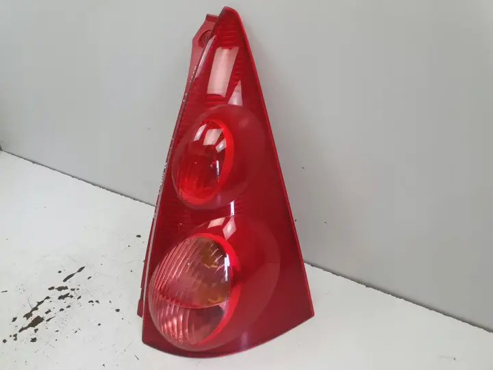 Citroen C1 05-14r TYLNA TYLNIA LAMPA PRAWA PRAWY TYŁ
