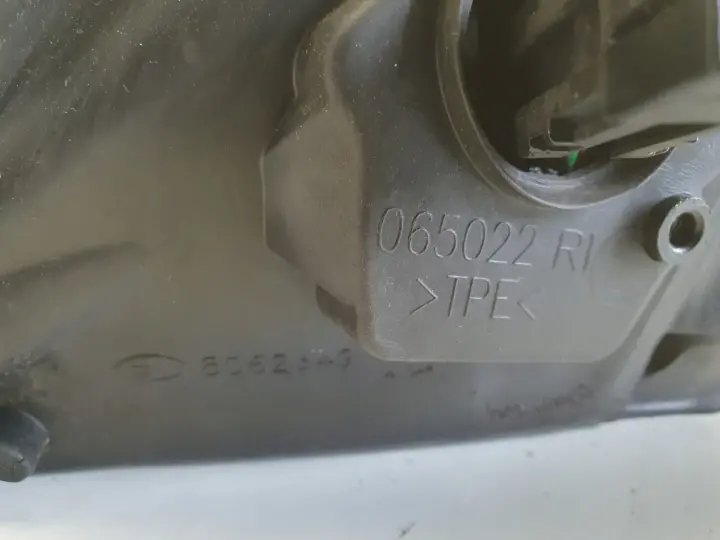 Opel Corsa C 00-06r LUSTERKO PRAWE PASAŻERA 5 pin pinów 065022R1