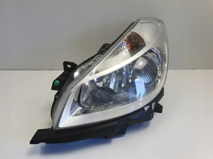 Renault Clio III PRZEDNIA LAMPA LEWA lewy przód EUROPA 7701061071 89900133