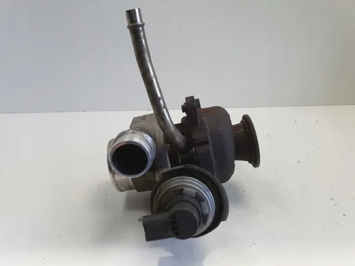 Volvo C30 S40 II V50 lift 2.0 D D3 TURBOSPRĘŻARKA 31312712