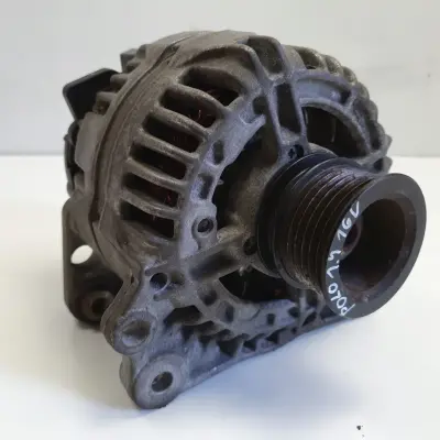 VW Polo IV 1.4 16V ALTERNATOR 90A 037903025M bosch