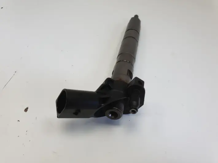 Audi A6 C6 2.7 TDI WTRYSKIWACZ wtrysk 0445115039