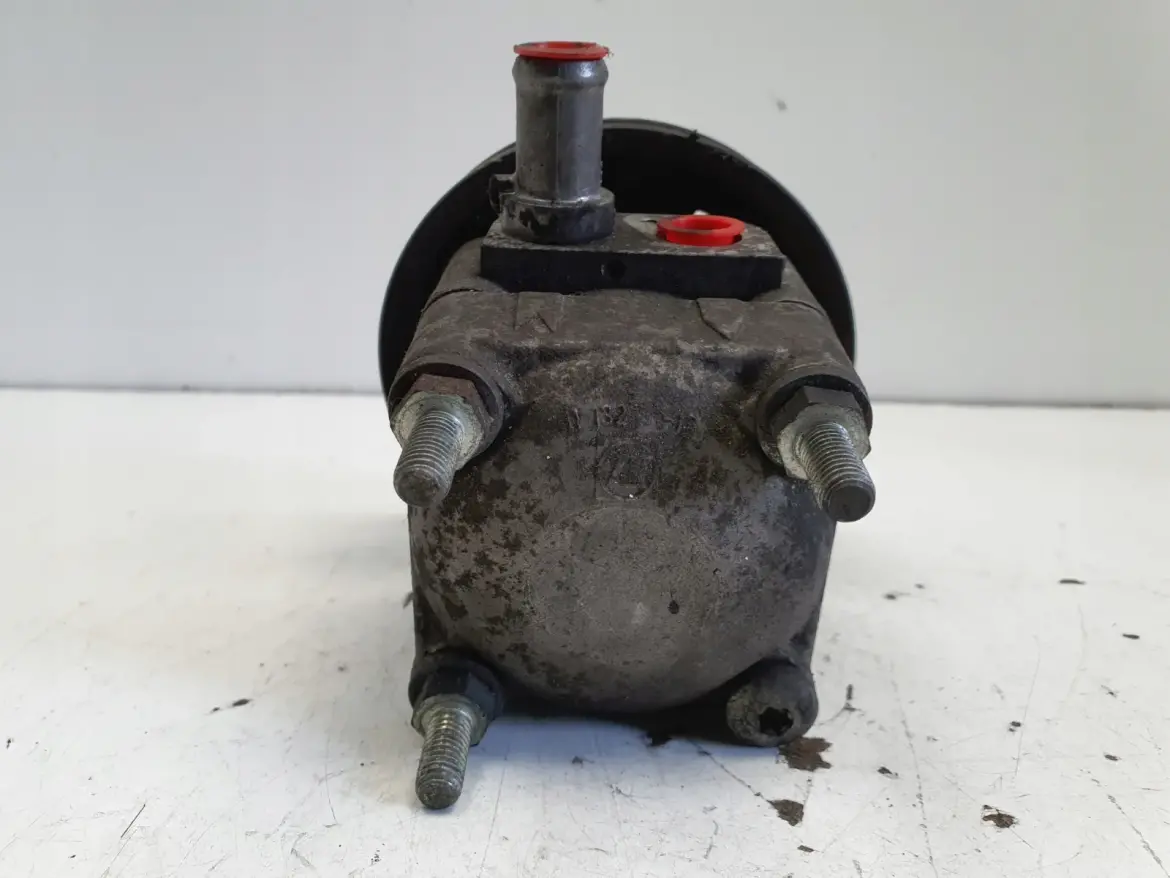 Volvo S80 II V70 III 2.4 D5 POMPA WSPOMAGANIA 31202095