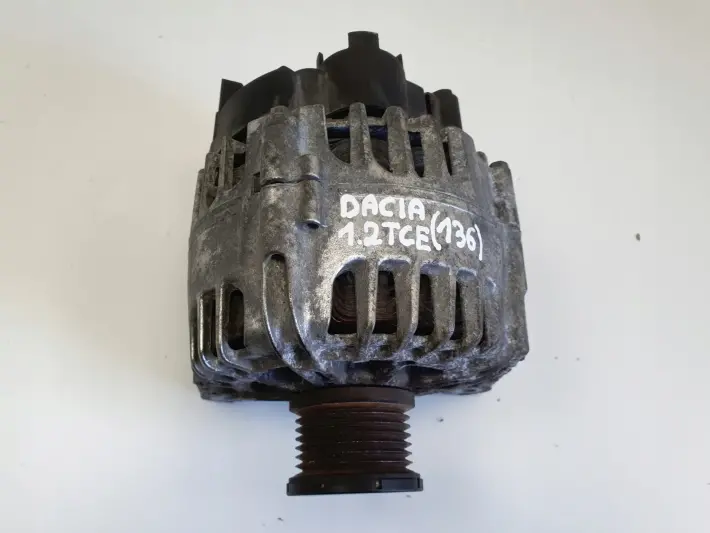 Dacia Duster I 1.2 TCe ALTERNATOR 231000091R valeo