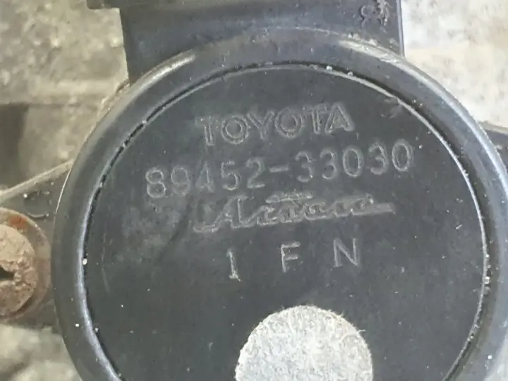 Toyota RAV4 II 2.0 VVTI PRZEPUSTNICA 89452-33030