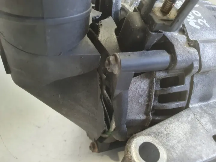 Ford Mondeo MK3 2.0 16V ALTERNATOR