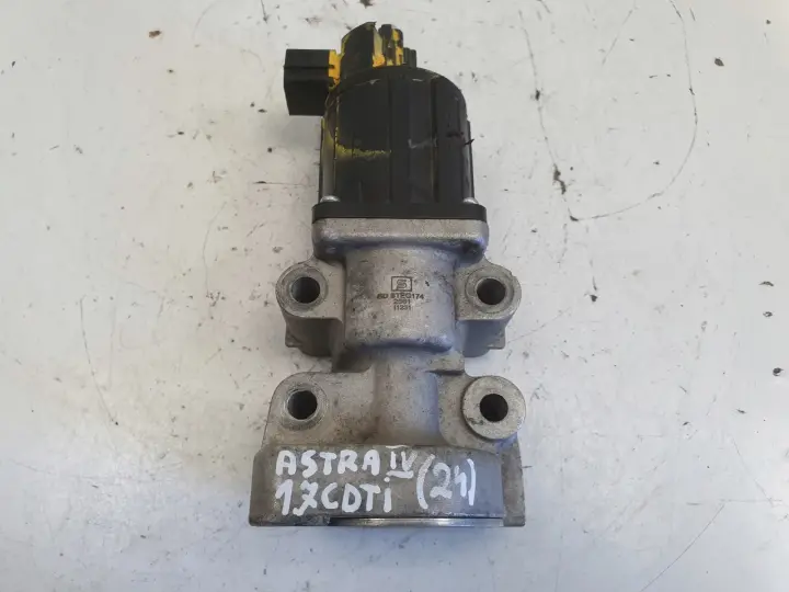 Opel Astra IV J 1.7 CDTI ZAWÓR EGR ED STEG174