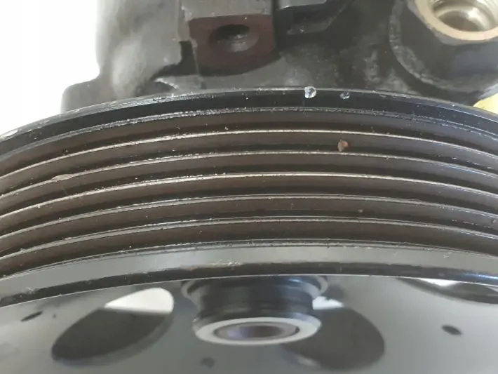 Opel Vectra B 1.6 16V POMPA WSPOMAGANIA 90495957