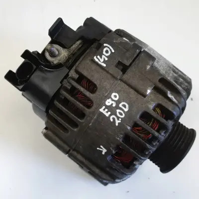 BMW E87 E90 E91 2.0 D ALTERNATOR valeo 7802471 AL03