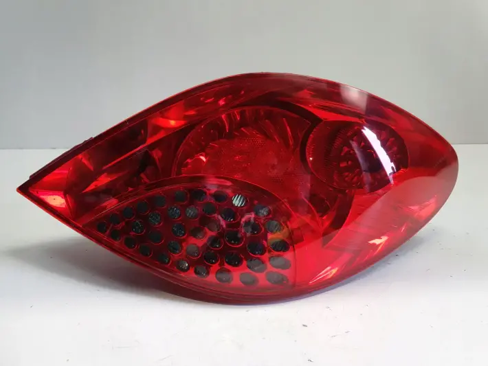 Peugeot 207 HB TYLNA LAMPA PRAWA prawy tył pasażera 9649986580