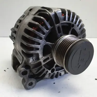 VW Passat B6 1.9 TDI ALTERNATOR 06F903023C Valeo 140A