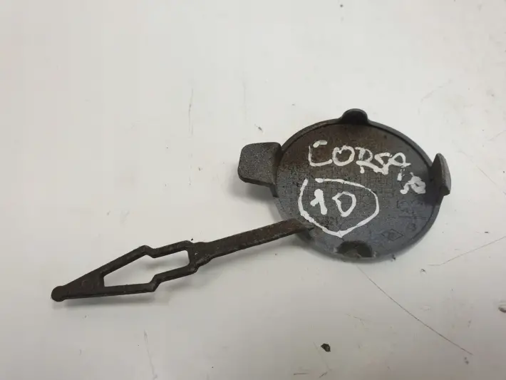 Opel Corsa F ZAŚLEPKA ZDERZAKA HAKA tył 9829776480
