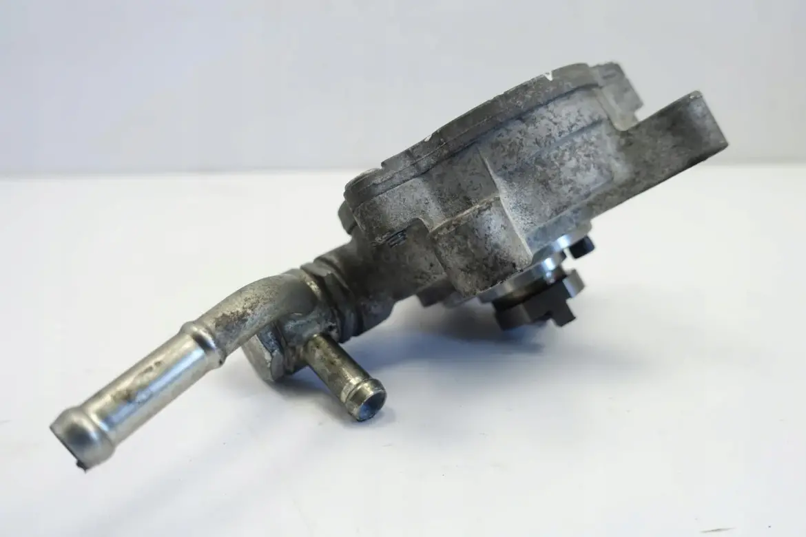 Mazda 2 III 1.5 16V POMPA VACUM wakum PE0-18G00