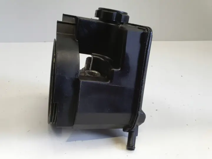 Peugeot 206 1.4 8V POMPA WSPOMAGANIA