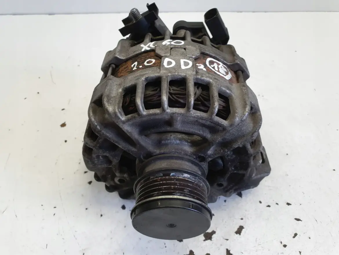 Volvo XC60 2.0 D D3 ALTERNATOR 30659131