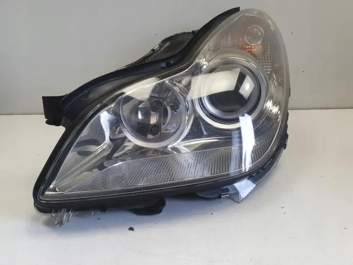Mercedes CLS W219 C219 PRZEDNIA LAMPA LEWA lewy przód EUROPA