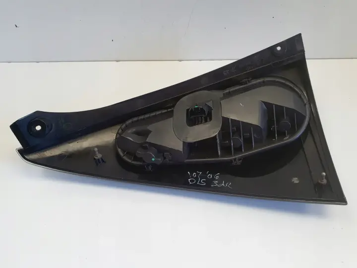 Citroen C1 05-14r TYLNIA TYLNA LAMPA PRAWA prawy tył