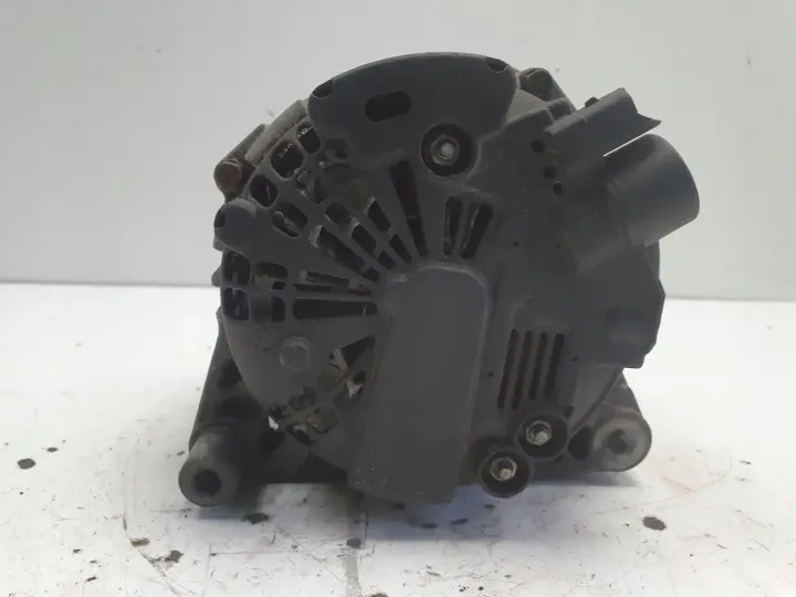 Peugeot 206 1.6 HDI ALTERNATOR