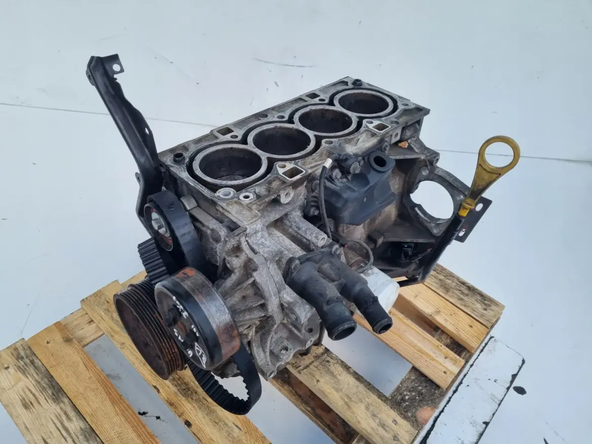 DÓŁ SILNIKA BLOK WAŁ TŁOK Ford Focus II MK2 C-Max 1.6 16V SHDA SHDB HWDA