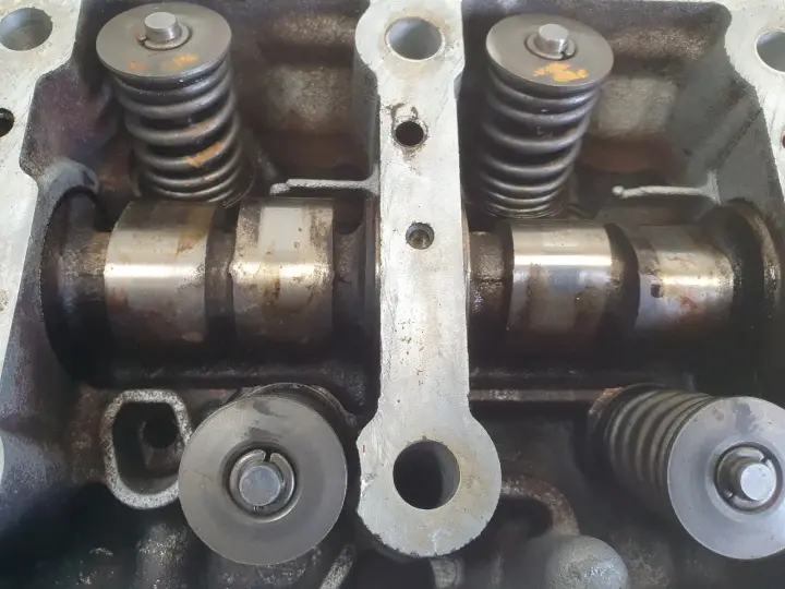 Citroen C3 1.4 8V GŁOWICA CYLINDRÓW 9634005110