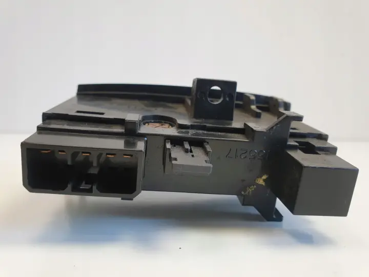 359228661db9461f57b20924e45aebbc