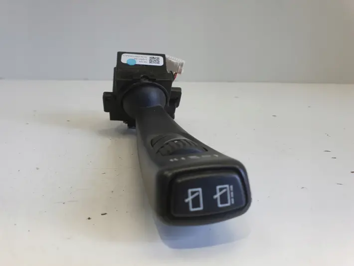 Volvo V70 III XC70 II III MANETKA WYCIERACZEK przełącznik włącznik 31264168
