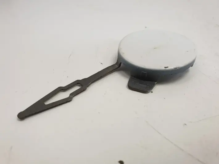 Opel Corsa F ZAŚLEPKA ZDERZAKA HAKA tył 9829776480