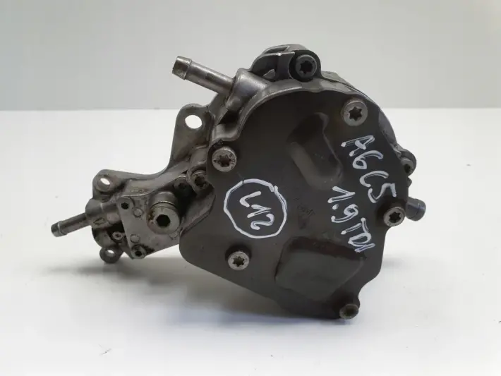 Audi A6 C5 VW Passat B5 1.9 TDI POMPA VACUM wakum 038145209A