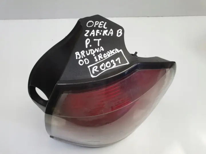 Opel Zafira B TYLNA LAMPA PRAWA prawy tył pasażera 24451843