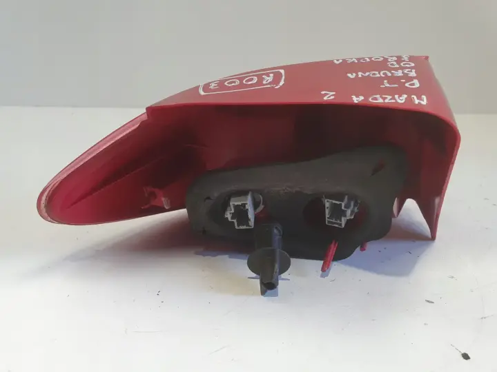 Mazda 2 II Demio II TYLNA LAMPA PRAWA prawy tył pasażera 3M71-13404-AK