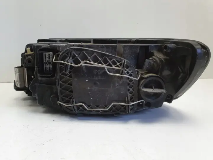 Volvo S40 II V50 LIFT PRZEDNIA LAMPA PRAWA prawy przód 0301237202 31265695