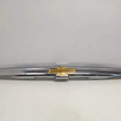 Chevrolet Equinox I LISTWA KLAPY BAGAŻNIKA