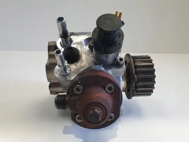 Peugeot Partner III 1.6 E-HDI HDI POMPA WTRYSKOWA 0445010516