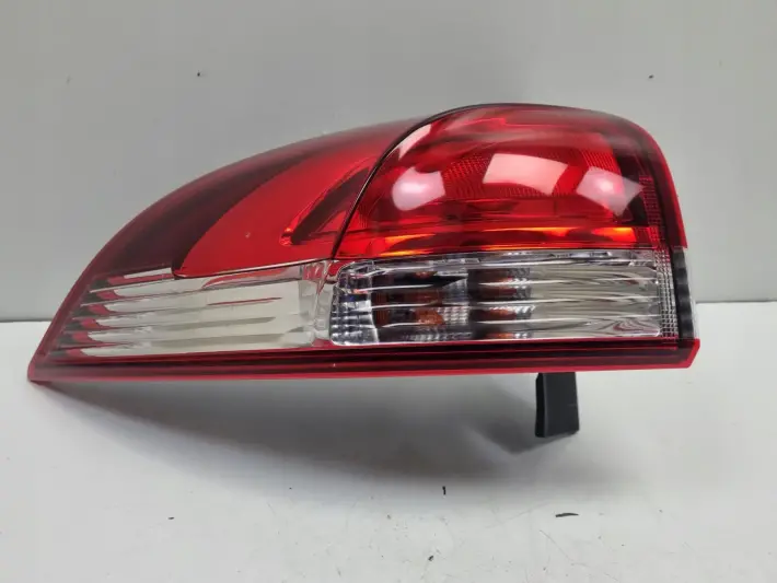 Renault Clio IV KOMBI TYLNIA TYLNA LAMPA LEWA lewy tył 265551445R