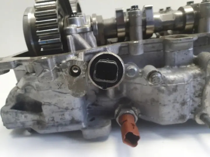 Peugeot 2008 1.2 VTi GŁOWICA CYLINDRÓW 9814763180