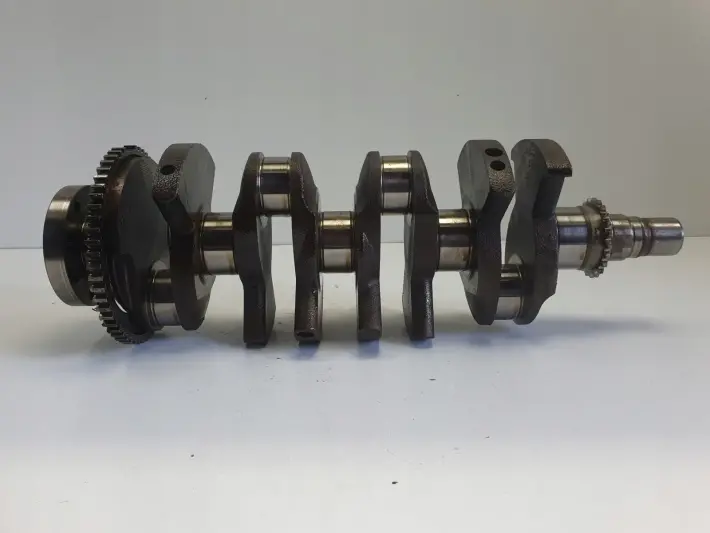 Mini Cooper R50 R53 1.6 16V WAŁ KORBOWY 04777684AA