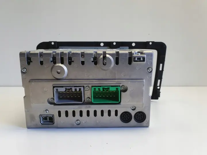 Volvo S60 I V70 II XC70 RADIO CD Radioodtwarzacz HU-650 31260000