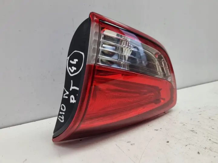 Renault Clio IV kombi TYLNA LAMPA PRAWA W KLAPE