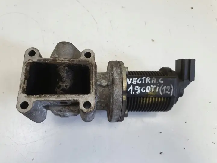 Opel Vectra C 1.9 CDTI ZAWÓR EGR 55215031