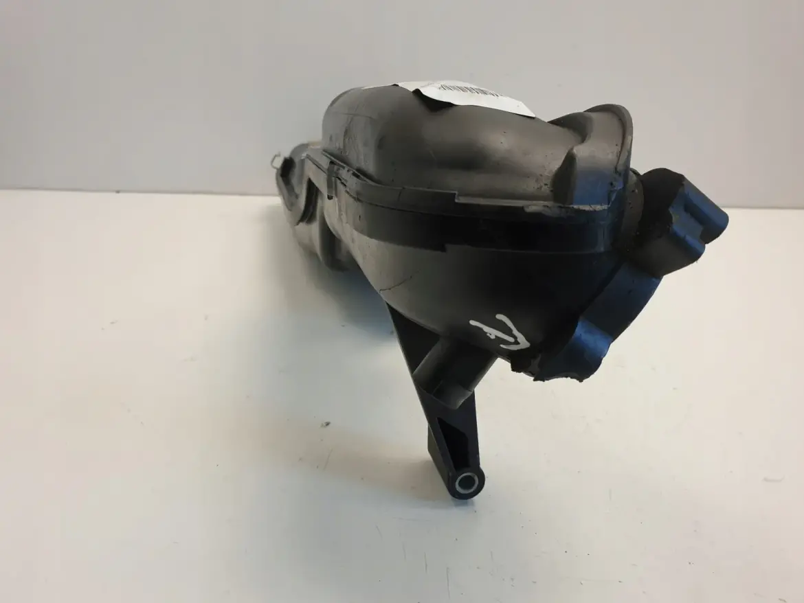 BMW F01 F02 750 i 4.4 V8 KOLEKTOR SSĄCY 7601432