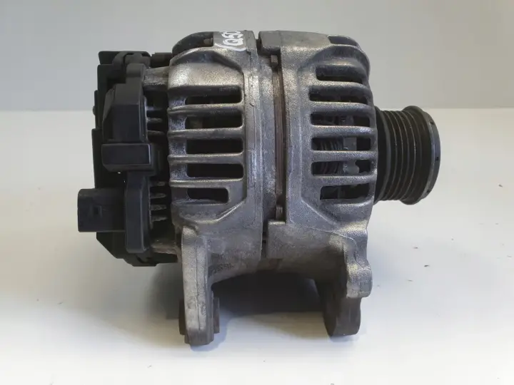 Audi A3 8L Golf IV 1.9 TDI ALTERNATOR 0123515021 038903023L 90A