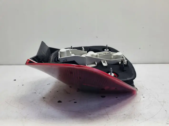 BMW E87 04-10r TYLNA LAMPA PRAWA prawy tył pasażera 08-4444-1946R-F DEPO