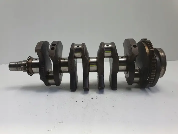 Mini Cooper R50 R53 1.6 16V WAŁ KORBOWY 04777684AA