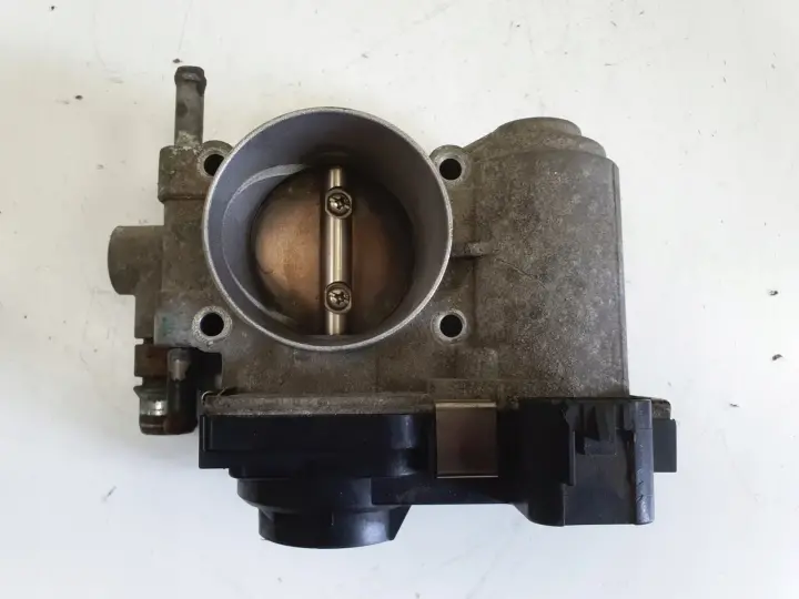 Opel Astra III H 1.6 16V PRZEPUSTNICA 055352858